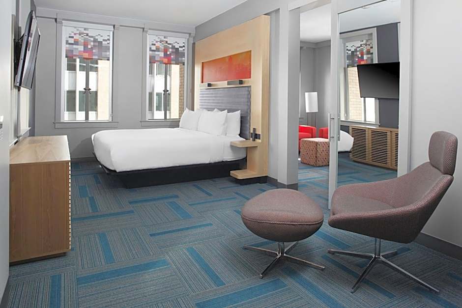 Aloft El Paso Downtown