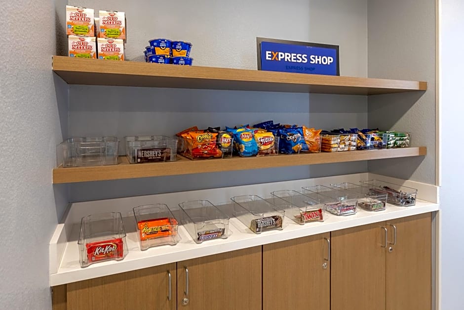 Holiday Inn Express & Suites Englewood - Denver South By IHG