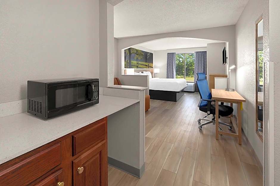 Days Inn by Wyndham Blairsville