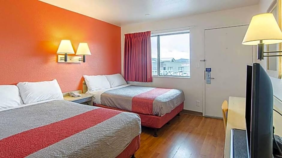 Motel 6-Rock Springs, WY