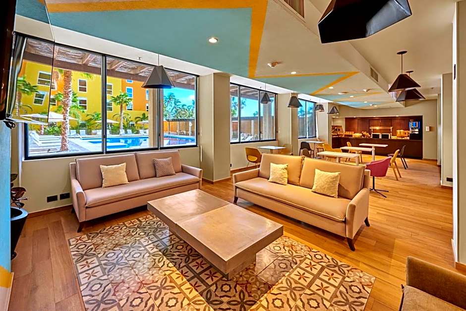 City Express Plus by Marriott Cabo San Lucas