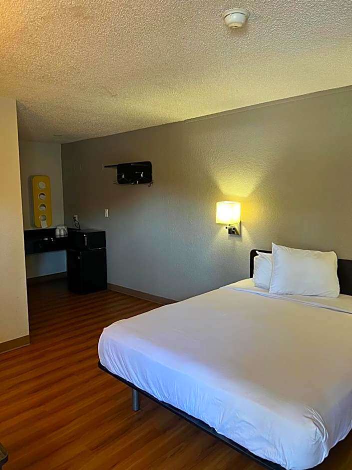 Motel 6-Pleasanton, CA