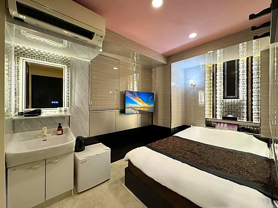Hotel Amethyst