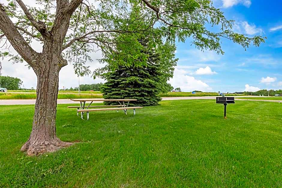 Comfort Inn Albert Lea at Trails Travel Center