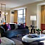 Renaissance by Marriott Las Vegas Hotel