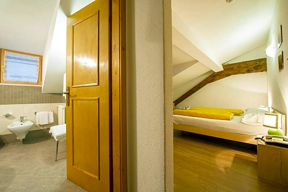 Hotel Regina Delle Dolomiti