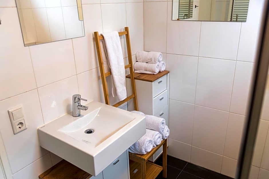 HouseBoat next to AMSTEL