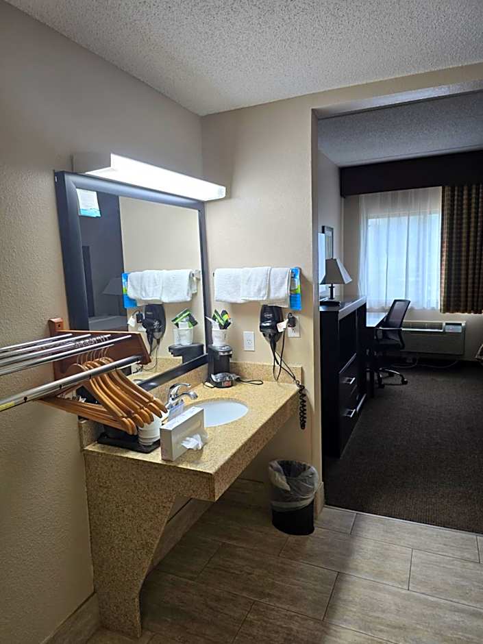 Baymont by Wyndham Janesville