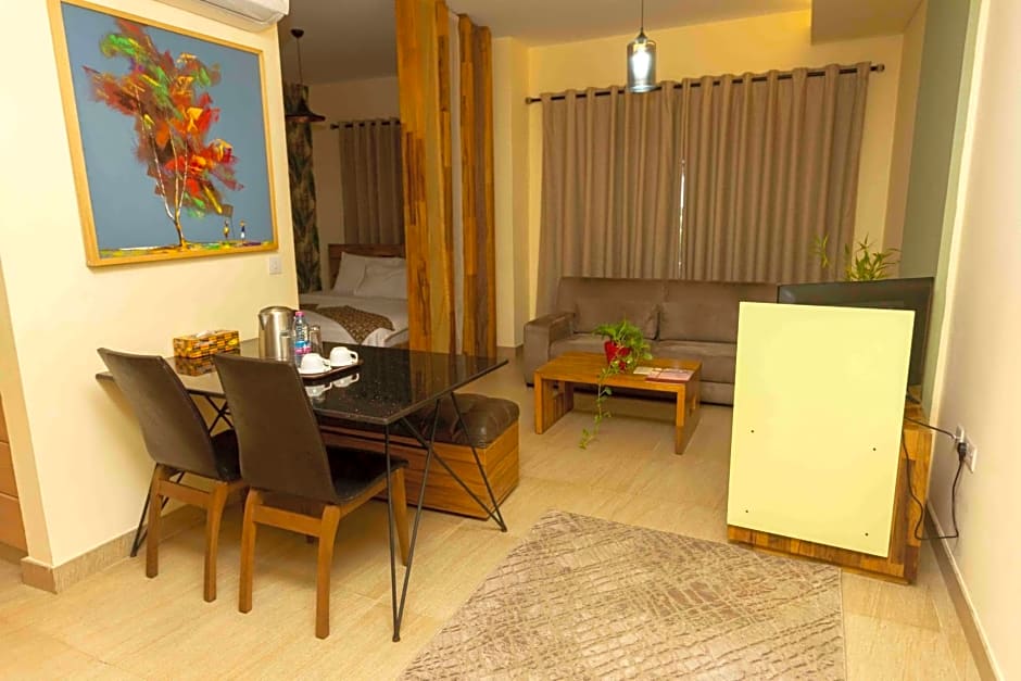 Roots Apartment Hotel