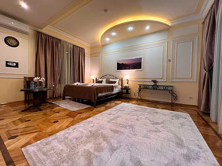 S&L Boutique Hotel