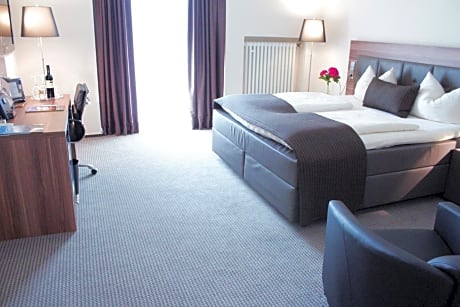 Komfort Doppelzimmer Plus teilweise mit Balkon
