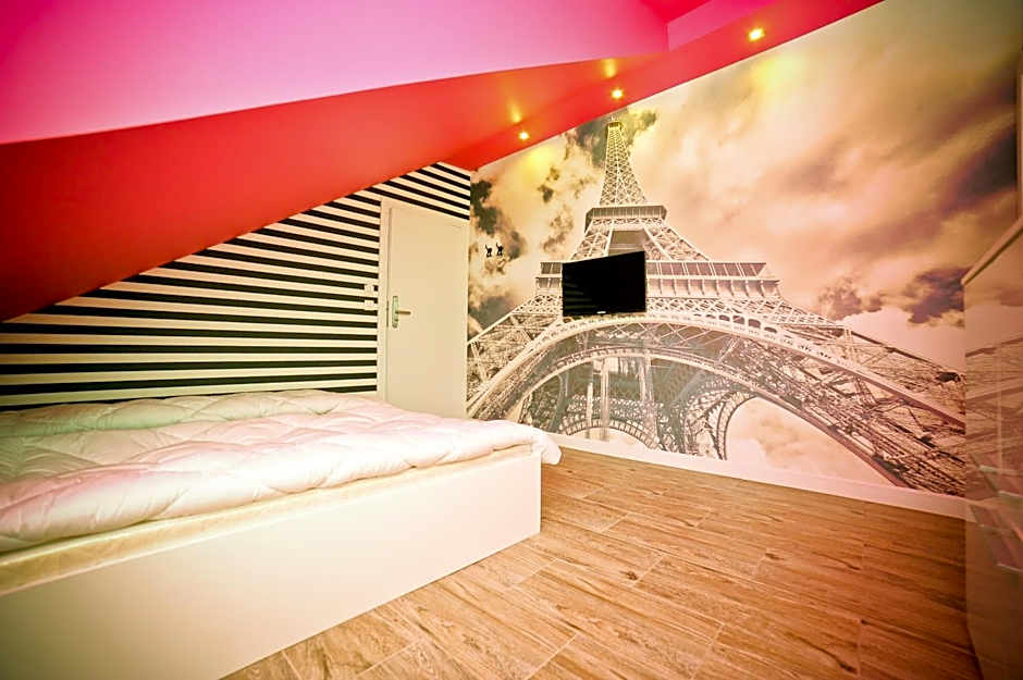 World Hostel - Old Town