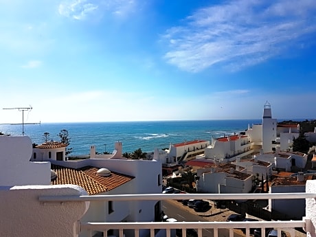 ONE BEDROOM SEA VIEW 2PAX