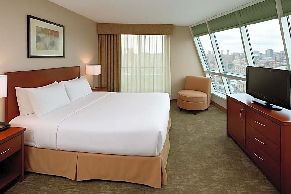 LIC Manhattan View Hotel