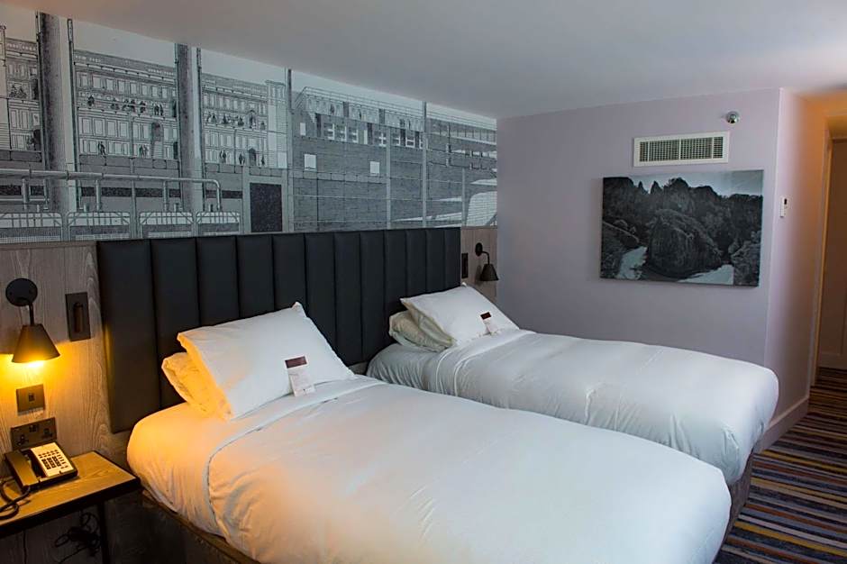 DoubleTree By Hilton Bristol South-Cadbury House