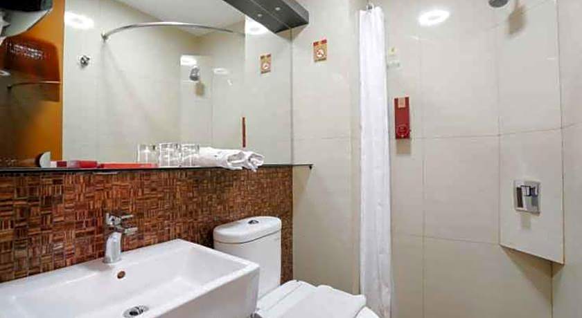 Favor Hotel Makassar City Center by LIFE