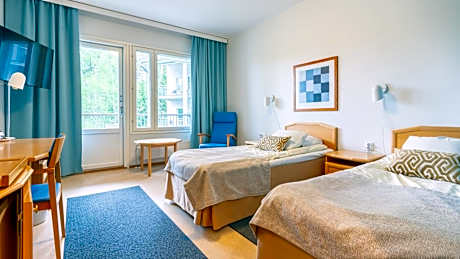 Twin Room with Lake View