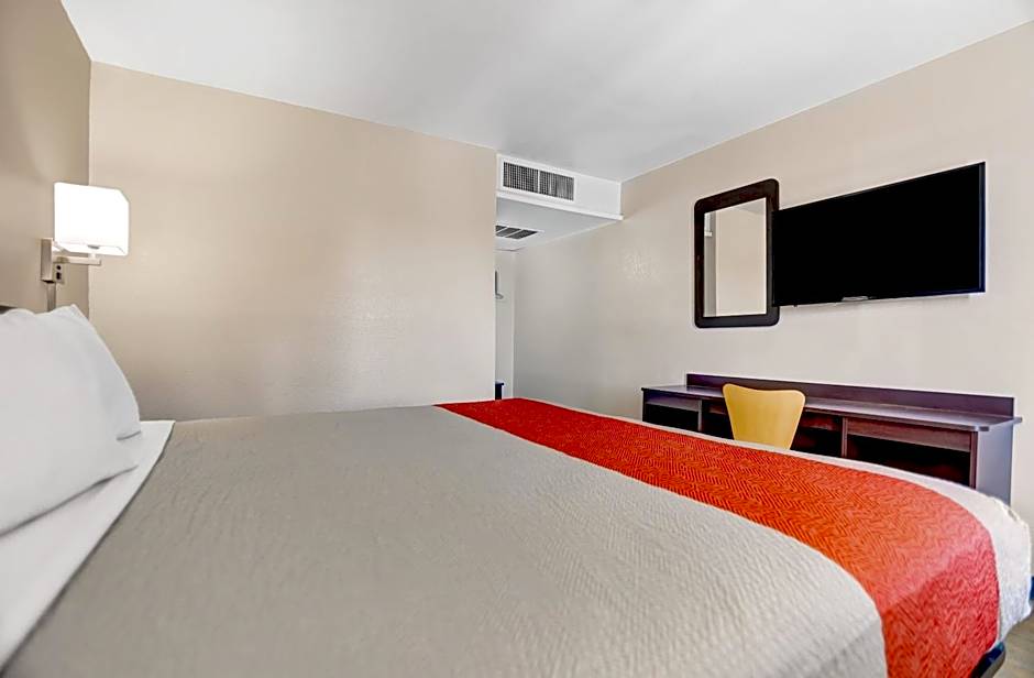 Motel 6-Grants, NM