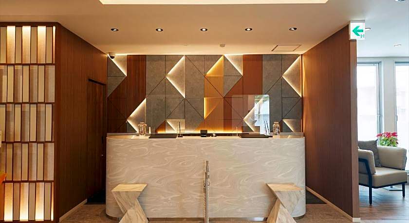 THE GRAND HOTEL GINOWAN