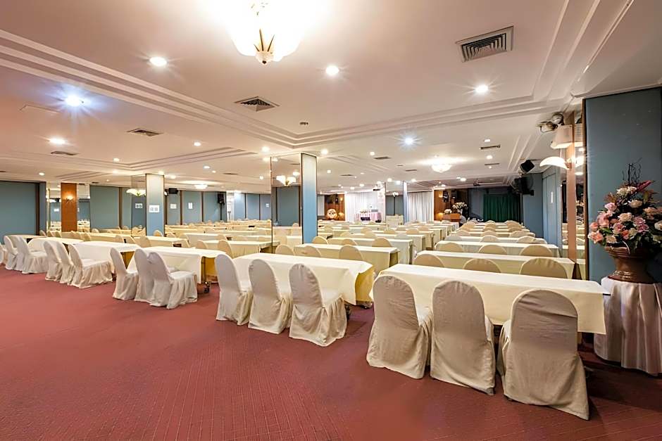 Nonthaburi Palace Hotel