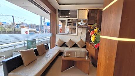 Hotel Shiv Vilas Highway Treat