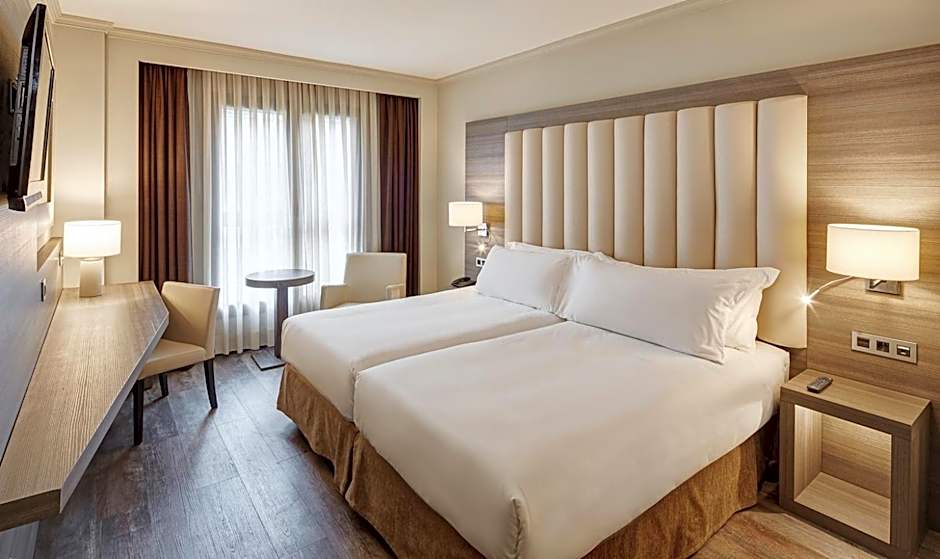 Gran Hotel Luna De Granada