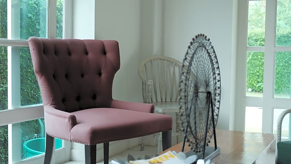 De Pastel Hua Hin Hotel