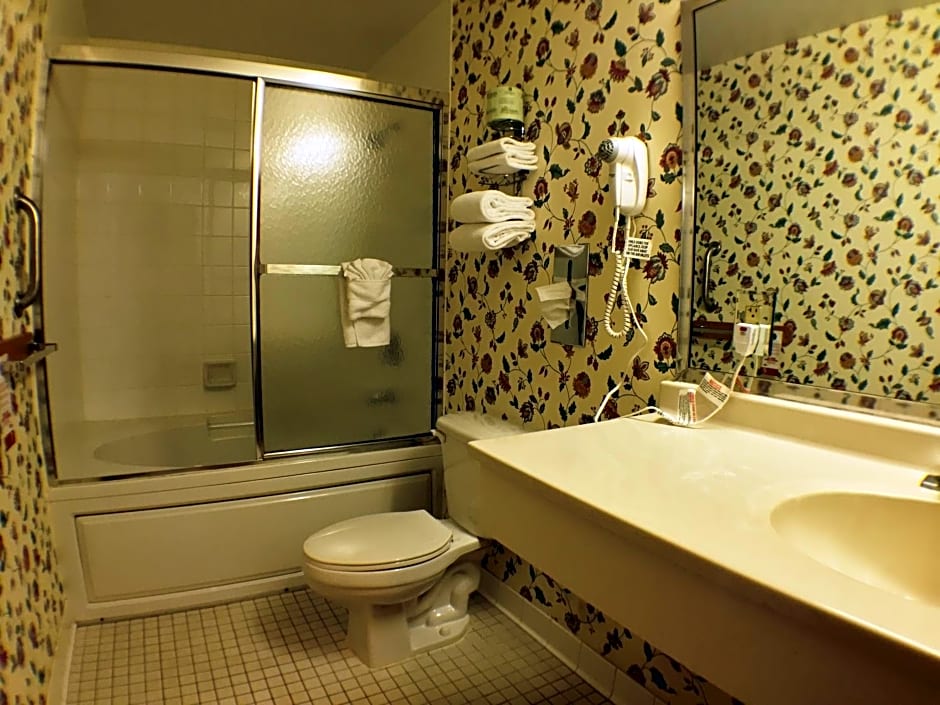 Super 8 by Wyndham Canandaigua