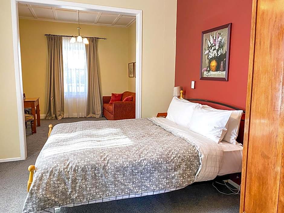 Tongariro Crossing Lodge