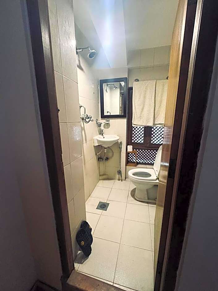 Sunny Guest House and Cafe