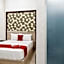 RedDoorz Plus @ Centrium Katamso Medan