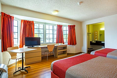 Premium Quadruple Room