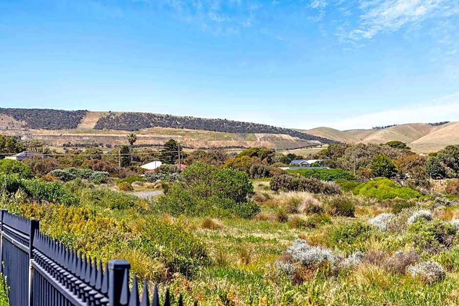 Views on Seascape - Beachfront accommodation