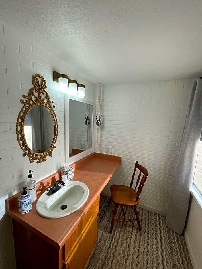 The Aztec Motel & Creative Space