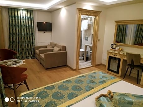 Deluxe Double Room with Sea View