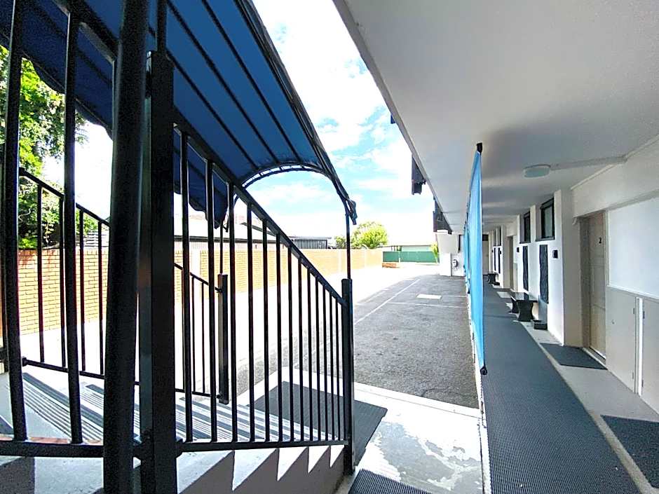 Connells Motel & Serviced Apartments