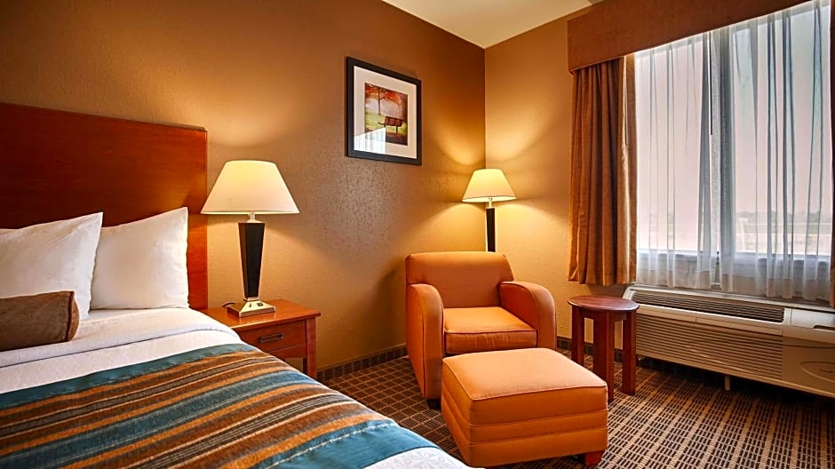 Best Western Orange Inn & Suites