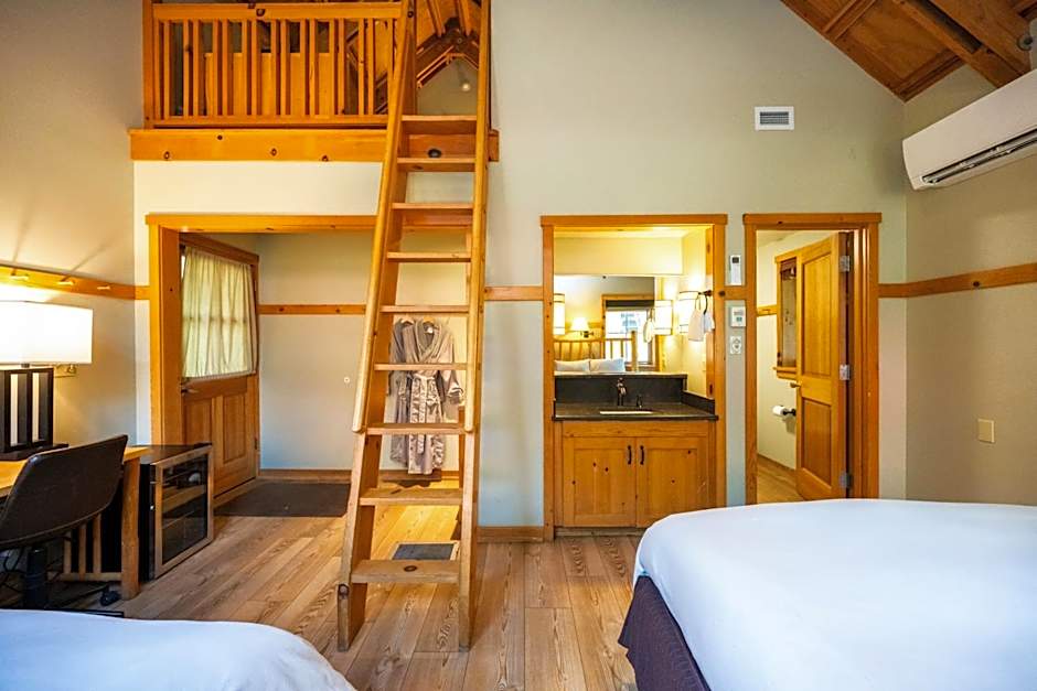 Photo 1 of 4 of Loft