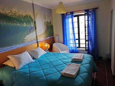 Double Room with Shared Bathroom and Sea View