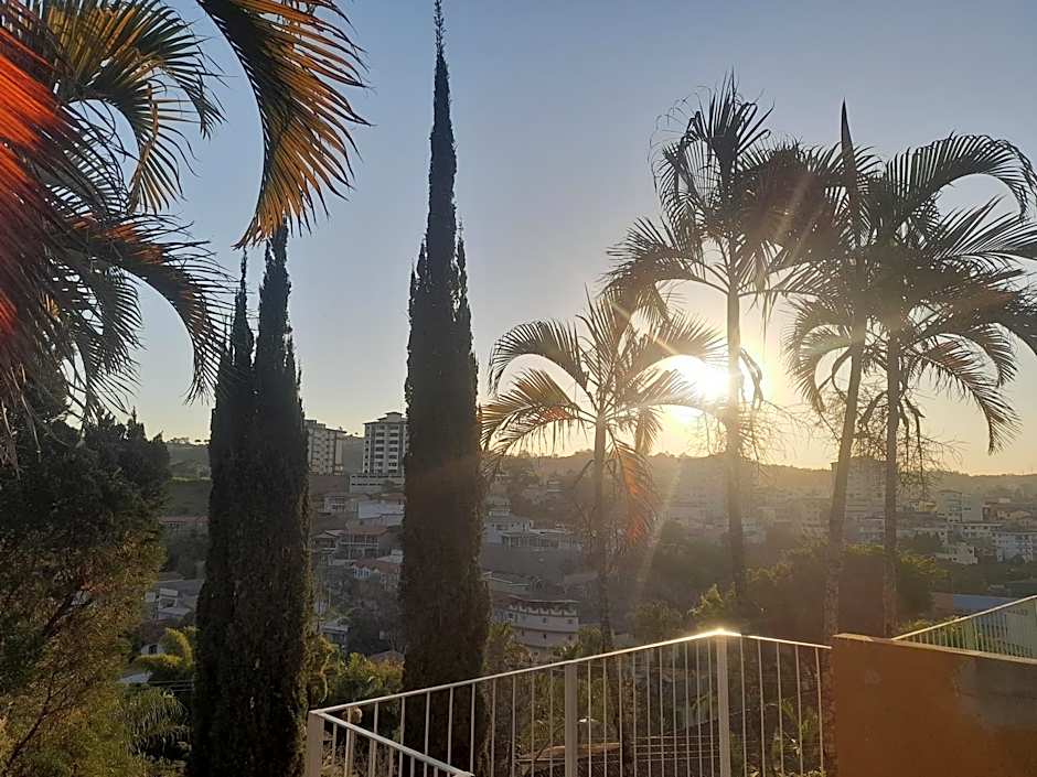 Lopez Village GuestHouse