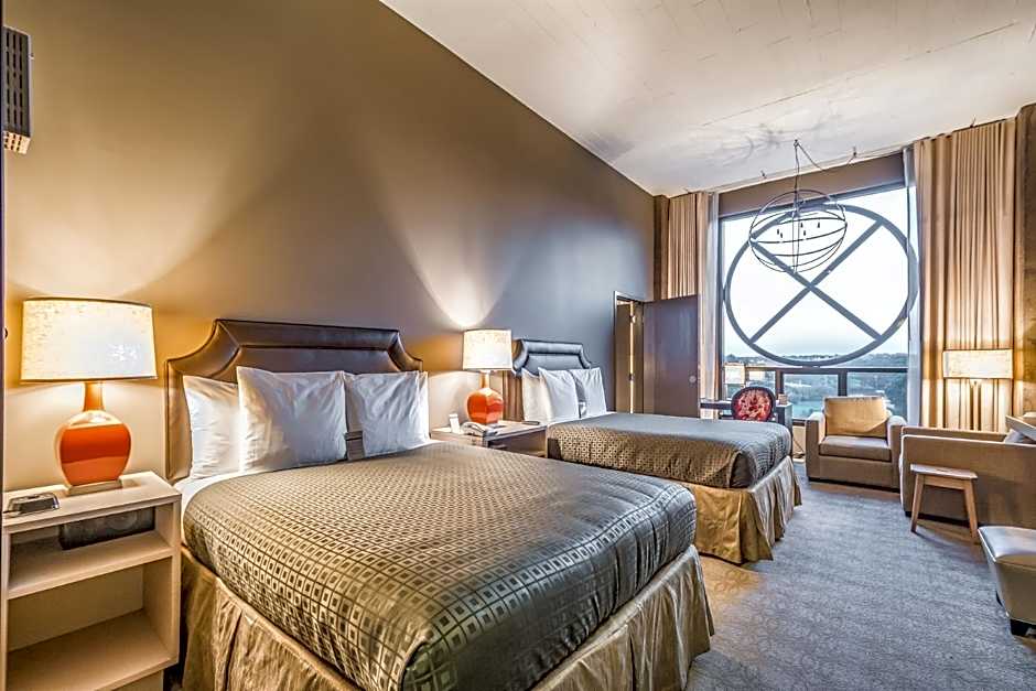 Proximity Hotel