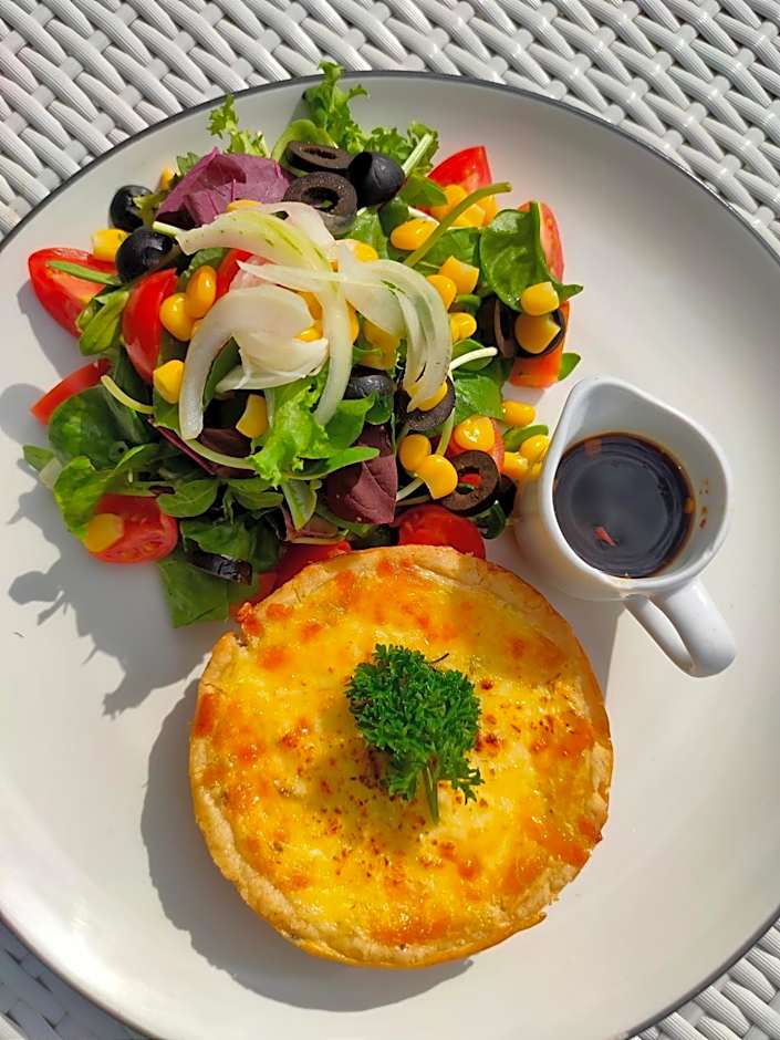 Bale Sampan Boutique Bungalows