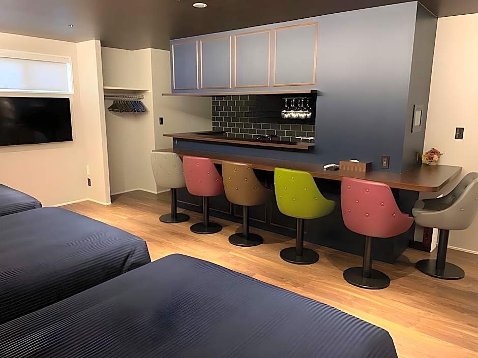 HOTEL&CO