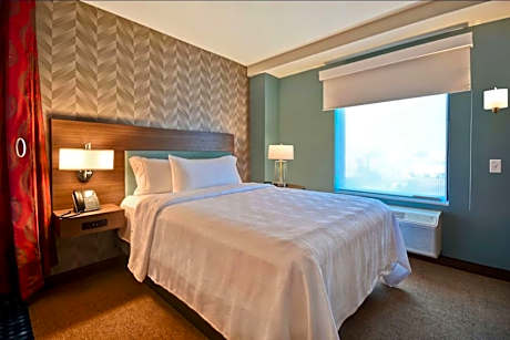 1Queen Accessible Bathtub Studio Nonsmoking