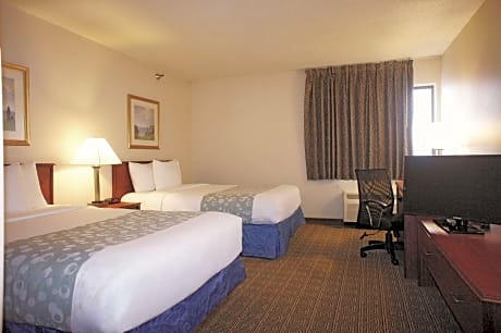 2 Double Beds Non-Smoking