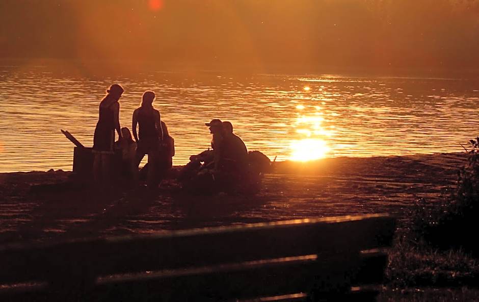 Deer Lake Horizon Hotel