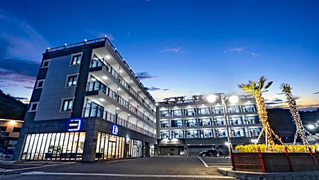 Gold Beach Resort