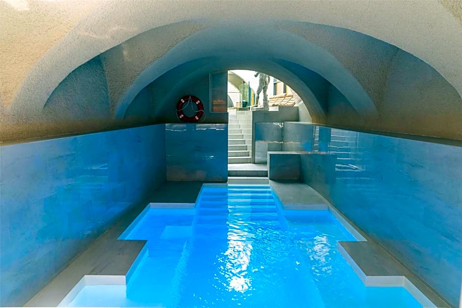 Cour des Loges Lyon, a Radisson Collection Hotel