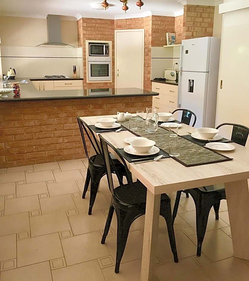 Murdoch Station Bed & Breakfast