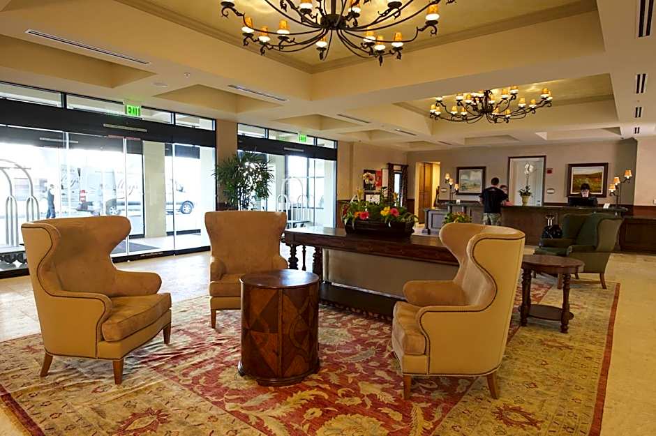 Woolley's Classic Suites Denver Airport